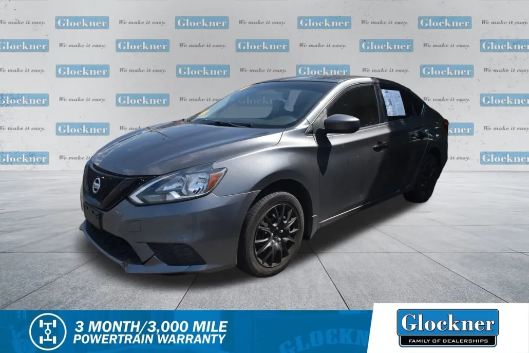 2016 Nissan Sentra SV photo 1