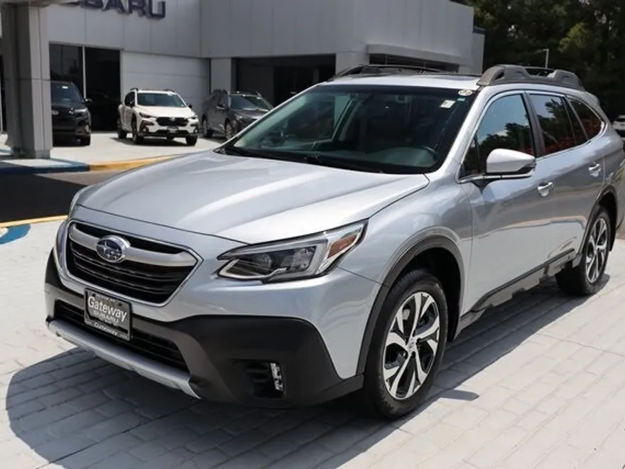 2021 Subaru Outback Limited photo 1