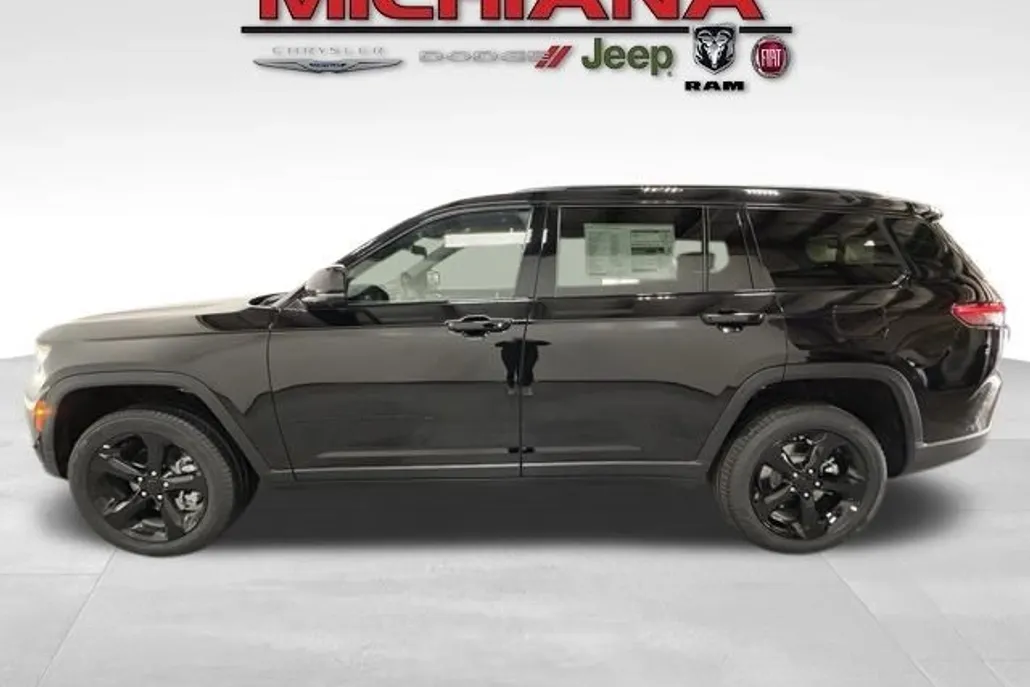 2025 Jeep Grand Cherokee Limited photo 1