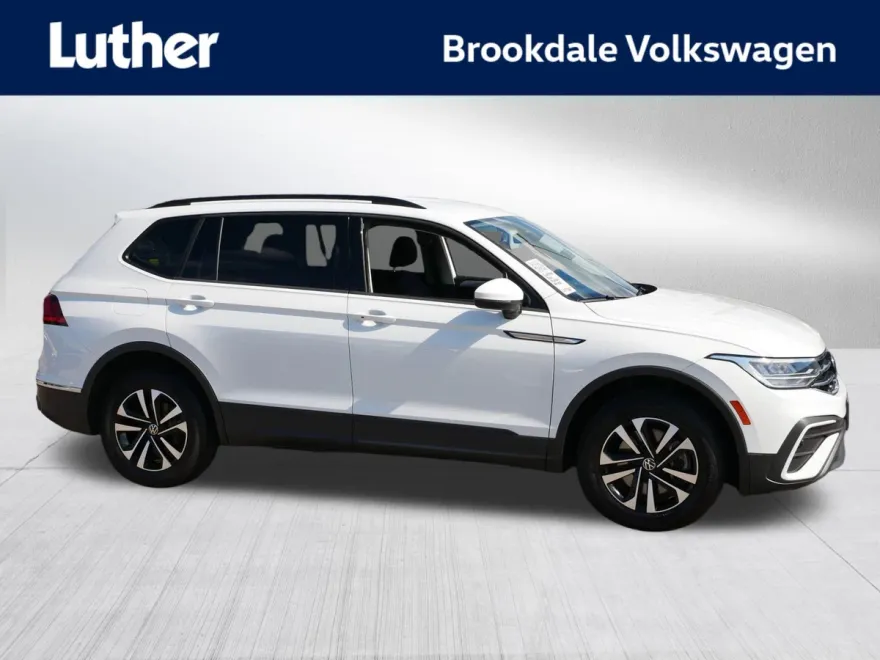 2022 Volkswagen Tiguan S photo 1