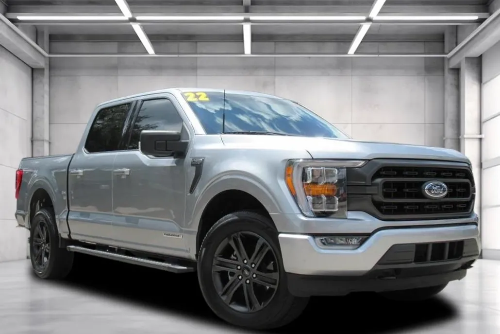 2022 Ford F-150 XLT photo 1