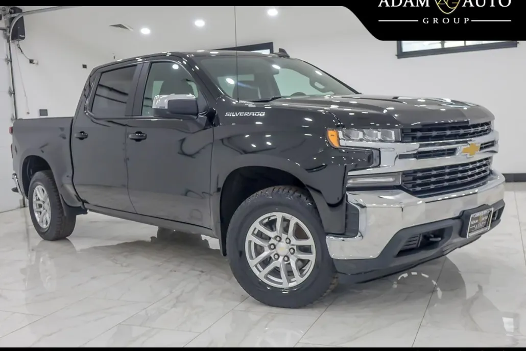 2020 Chevrolet Silverado 1500 LT photo 1