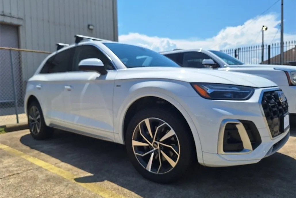 2023 Audi Q5 S line Premium Plus photo 1