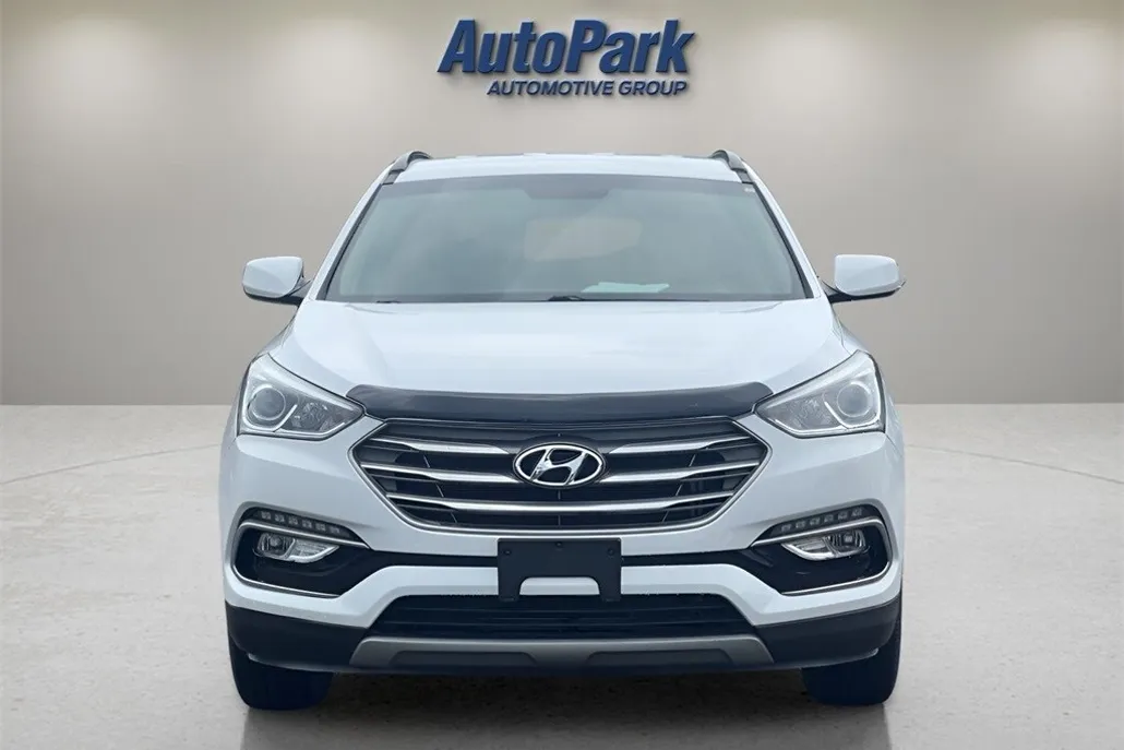 2017 Hyundai Santa Fe Sport Base photo 1