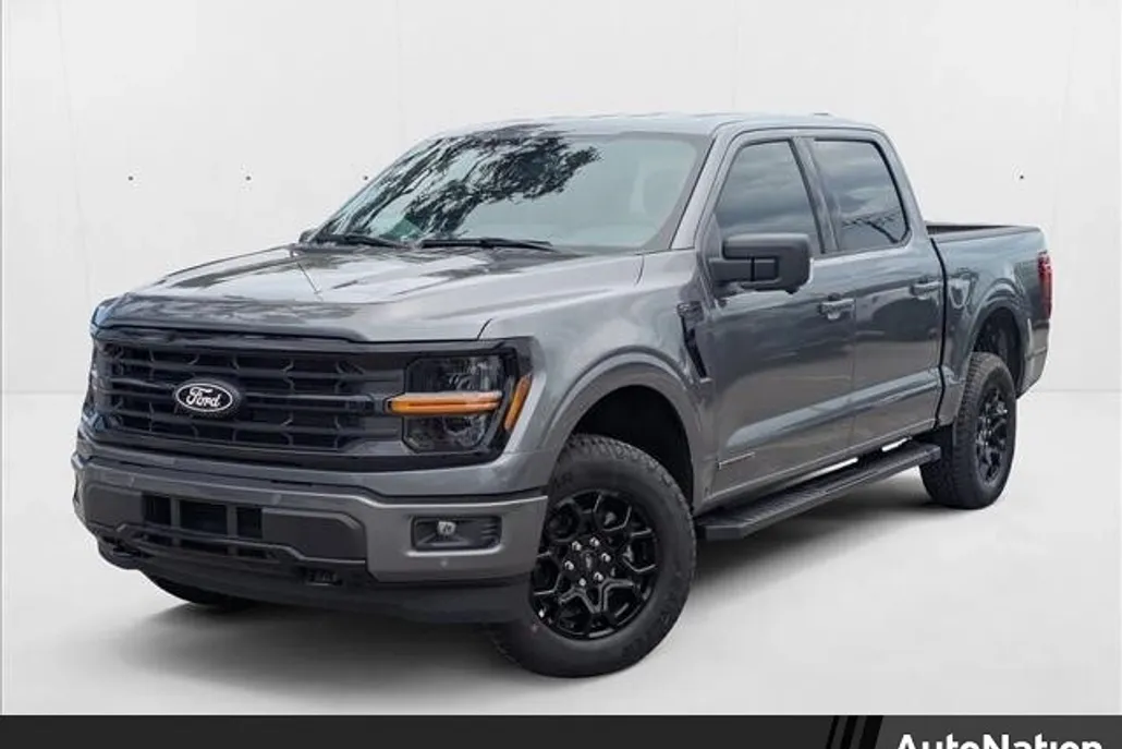 2025 Ford F-150 XLT photo 1