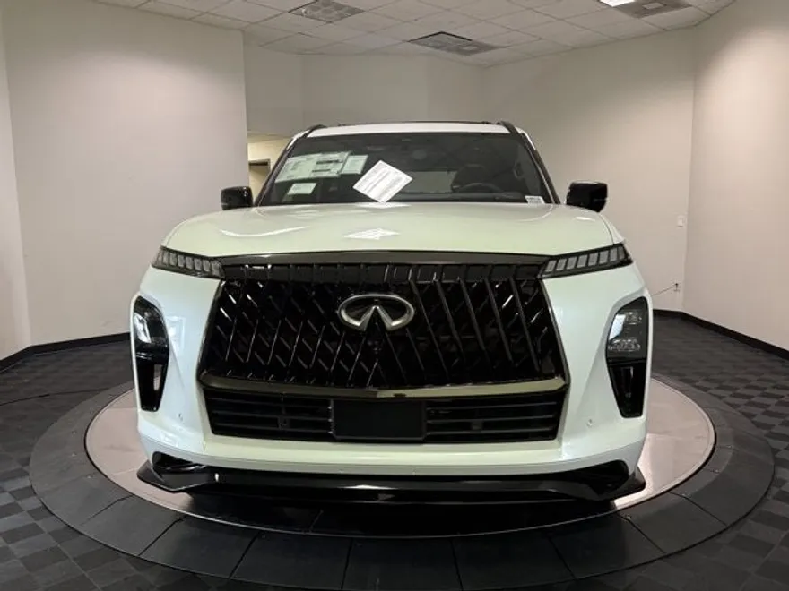 2026 Infiniti QX80 Sensory photo 1