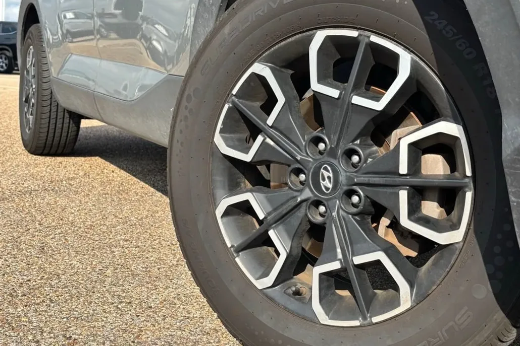 2022 Hyundai Santa Cruz SEL photo 1