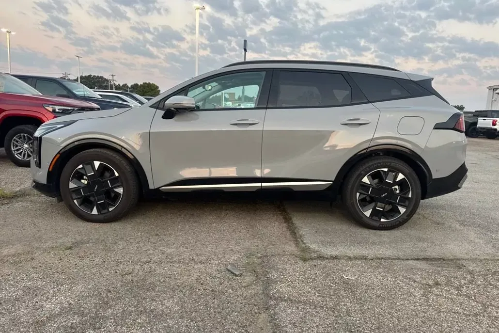 2026 Kia Sportage photo 1