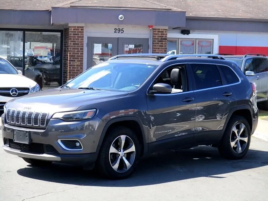 2019 Jeep Cherokee Limited photo 1