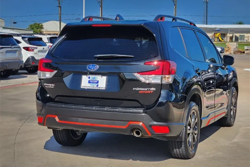 2021 Subaru Forester Sport photo 1