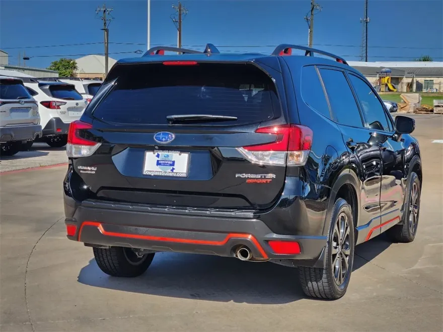 2021 Subaru Forester Sport photo 1