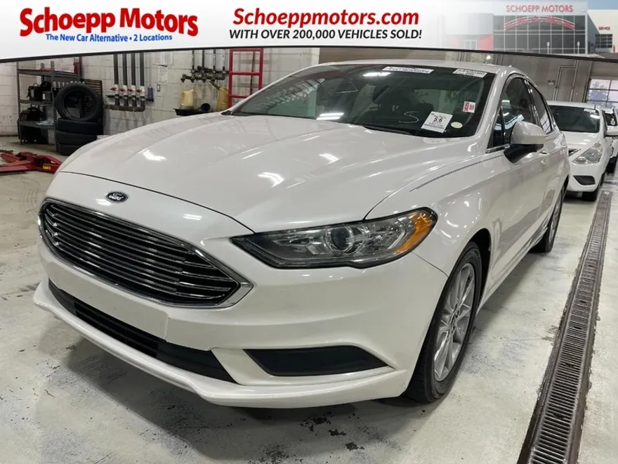 2017 Ford Fusion SE photo 1