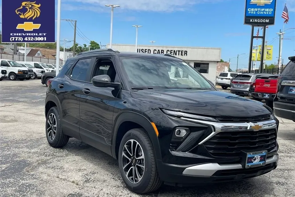2025 Chevrolet Trailblazer LT photo 1