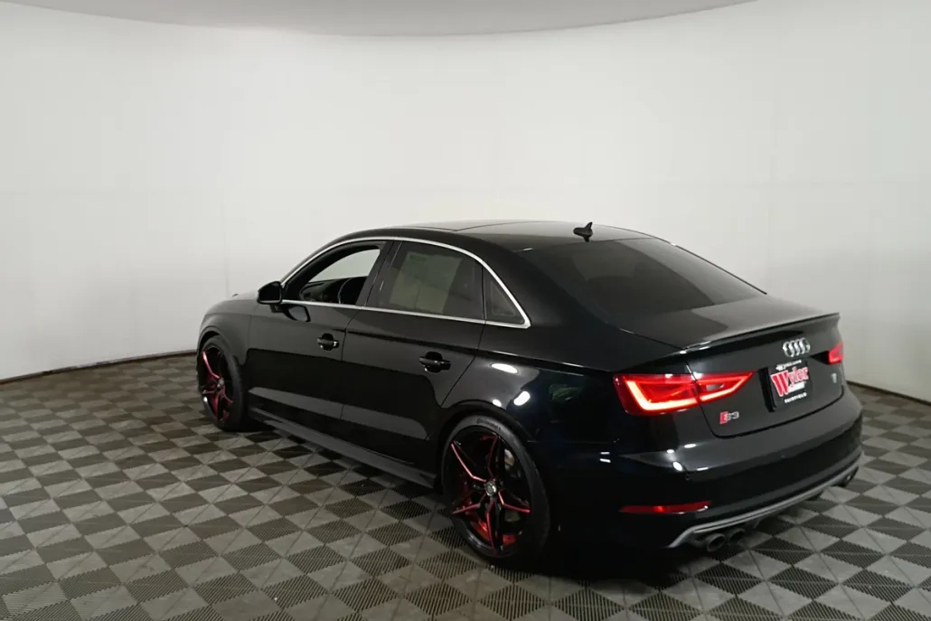 2015 Audi S3 Prestige photo 1