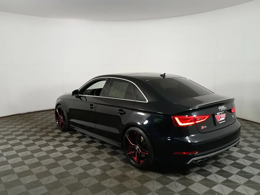 2015 Audi S3 Prestige photo 1