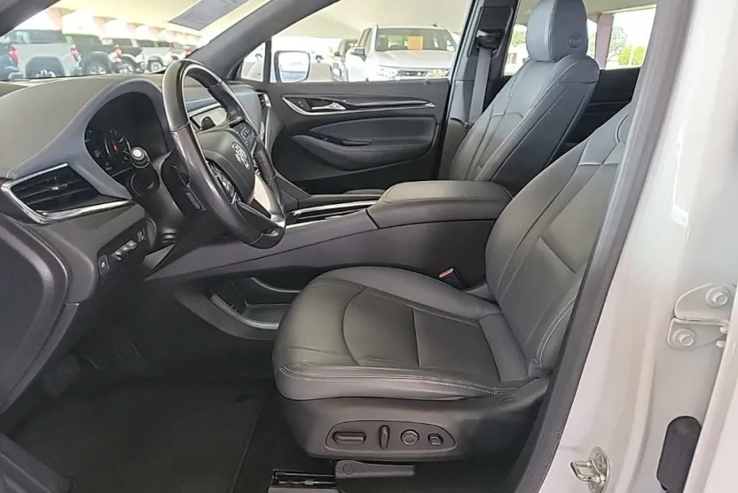 2021 Buick Enclave Essence photo 1