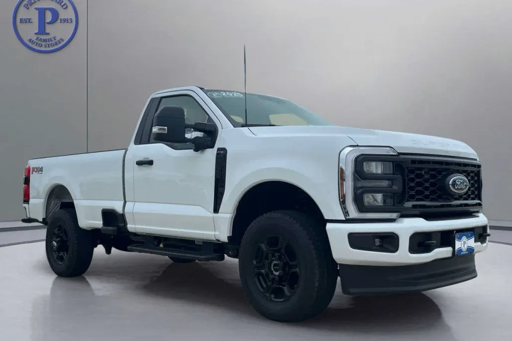 2025 Ford F-350 XL photo 1