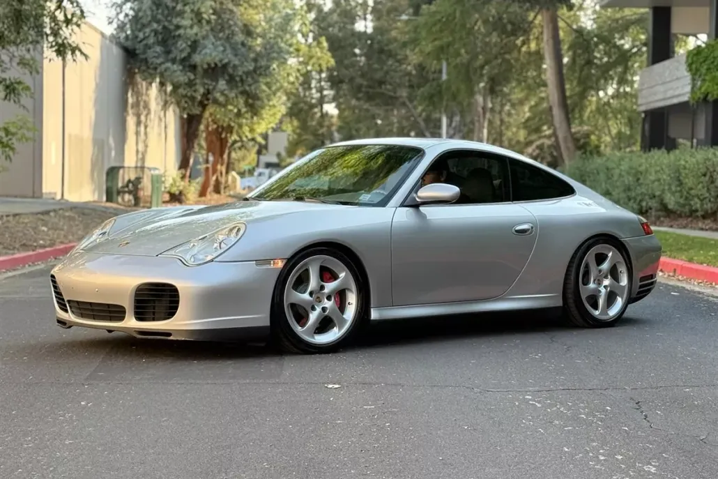 2002 Porsche 911 4S photo 1