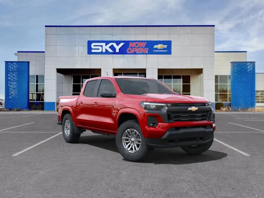 2024 Chevrolet Colorado LT photo 1