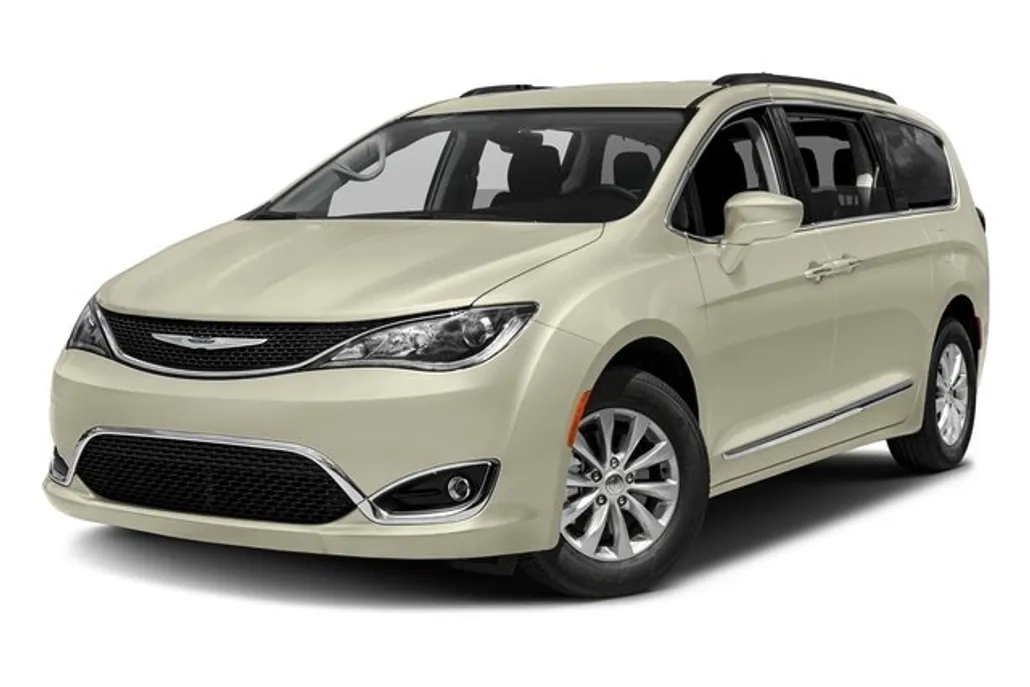 2017 Chrysler Pacifica Touring Plus photo 1
