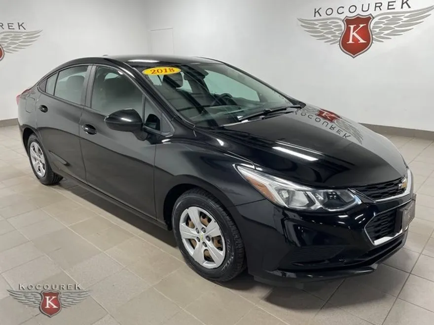 2018 Chevrolet Cruze LS photo 1