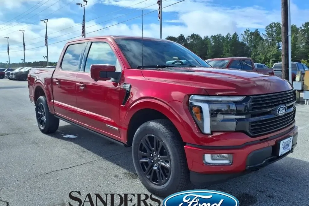 2025 Ford F-150 Platinum photo 1