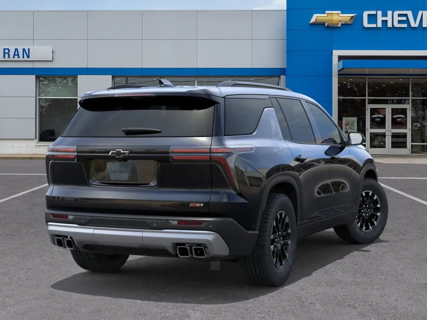 2026 Chevrolet Traverse Z71 photo 1