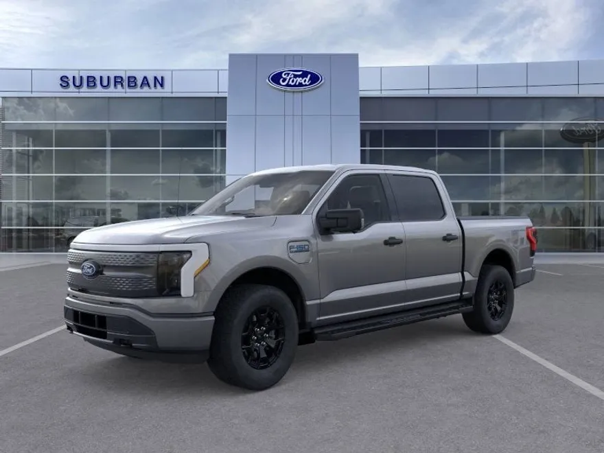2025 Ford F-150 Lightning XLT photo 1