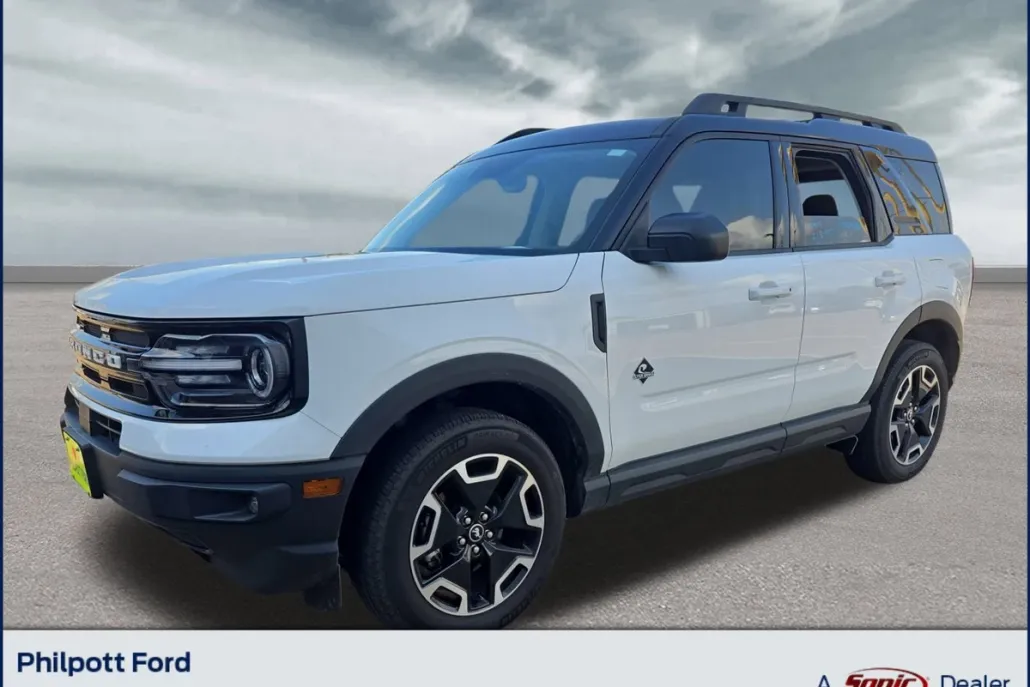 2023 Ford Bronco Sport Outer Banks photo 1