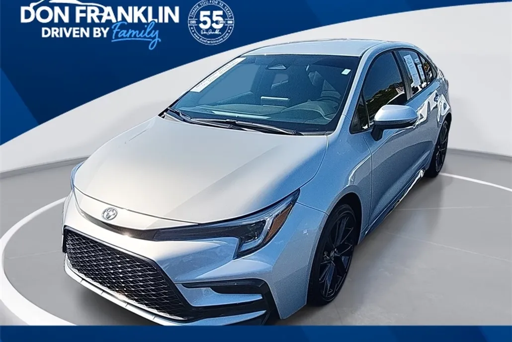 2024 Toyota Corolla SE photo 1