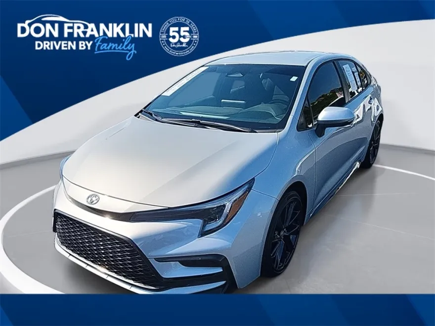 2024 Toyota Corolla SE photo 1