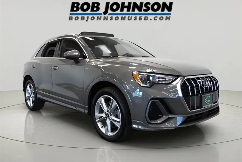 2022 Audi Q3 Premium 45 TFSI S line photo 1