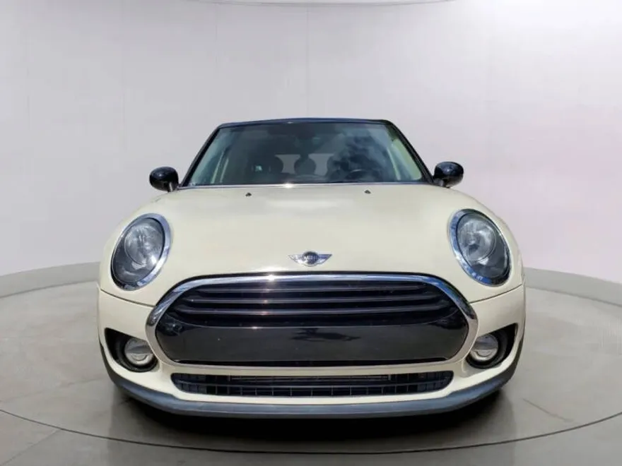 2017 Mini Clubman Base photo 1