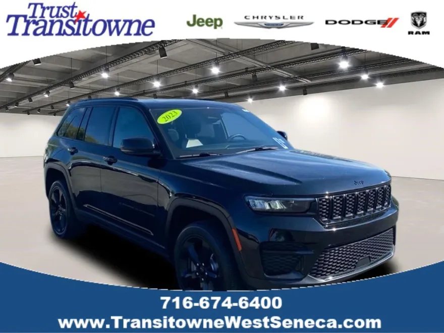 2023 Jeep Grand Cherokee Altitude photo 1