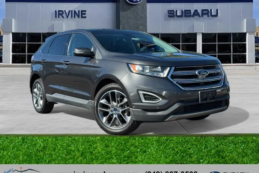 2016 Ford Edge Titanium photo 1