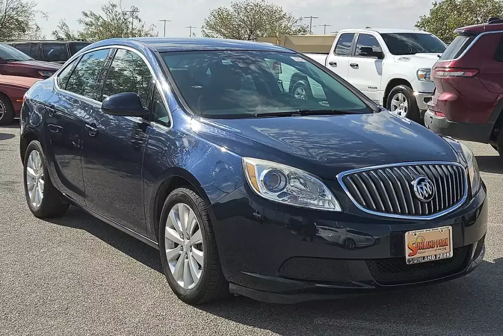 2015 Buick Verano Base photo 1