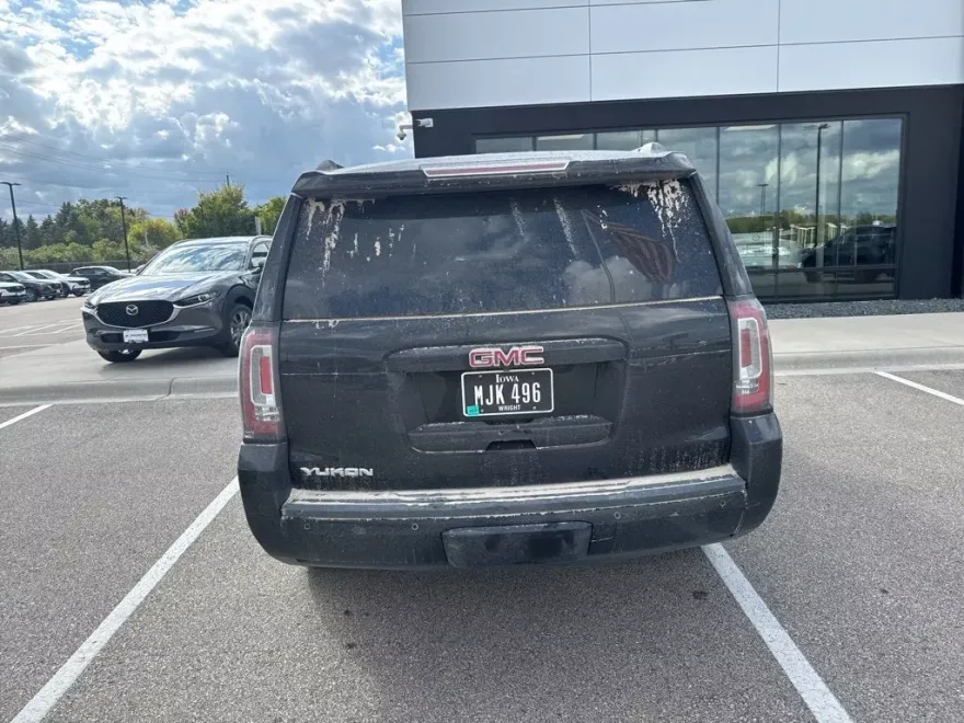 2020 Gmc Yukon SLT photo 1