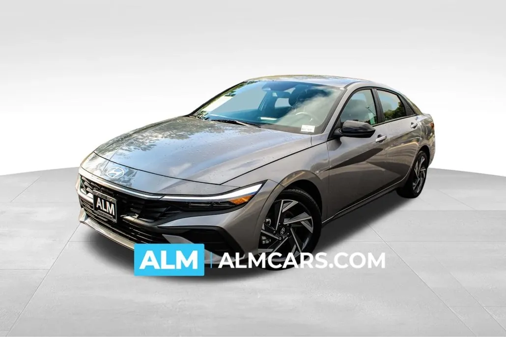 2025 Hyundai Elantra SEL Sport photo 1