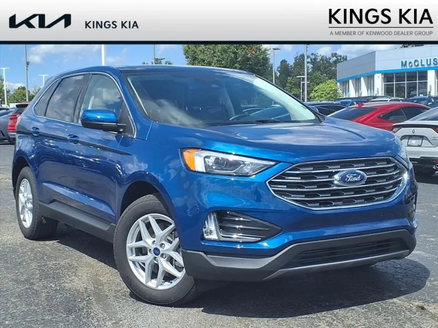 2022 Ford Edge SEL photo 1