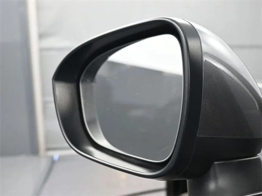 2024 Nissan Rogue SV photo 1