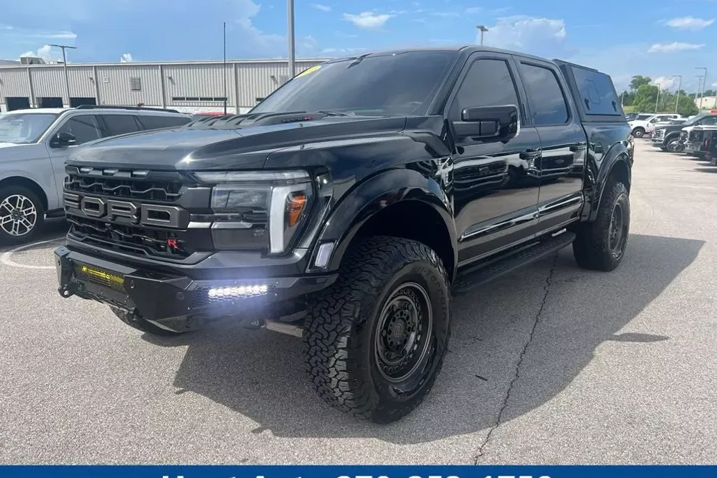 2024 Ford F-150 Raptor photo 1