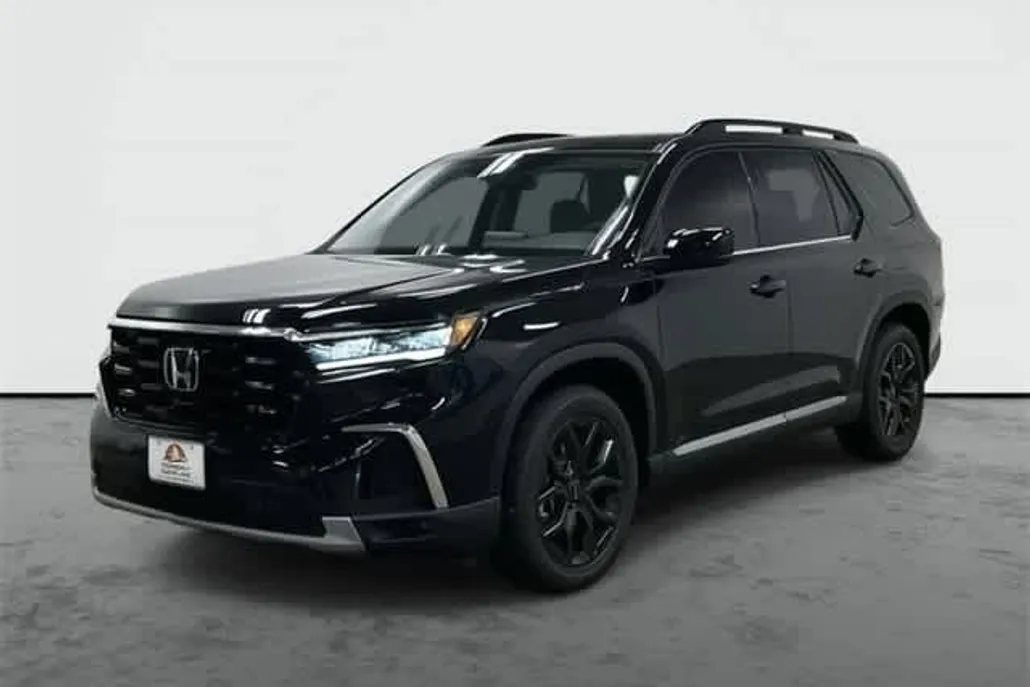 2025 Honda Pilot Touring photo 1
