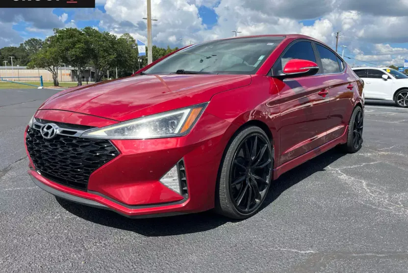 2019 Hyundai Elantra Sport photo 1