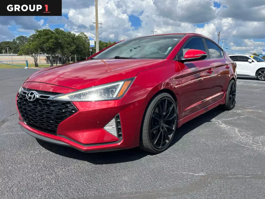 2019 Hyundai Elantra Sport photo 1