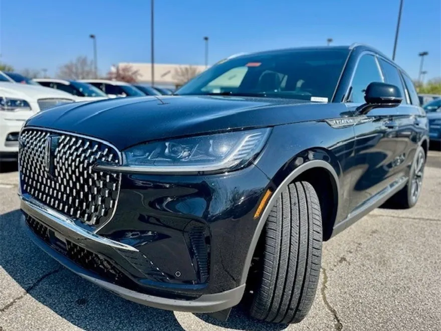2025 Lincoln Aviator Reserve photo 1