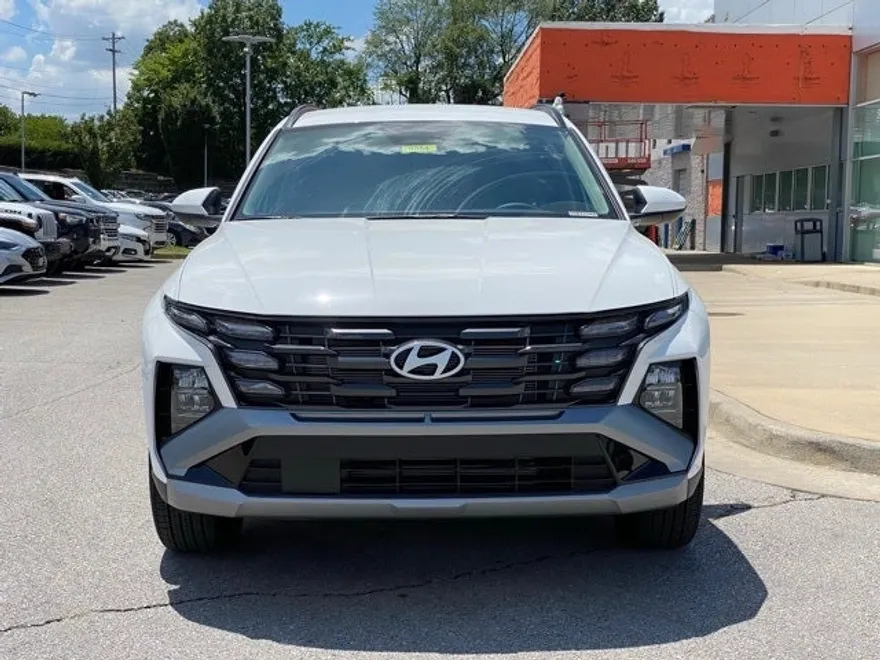 2025 Hyundai Tucson SEL photo 1