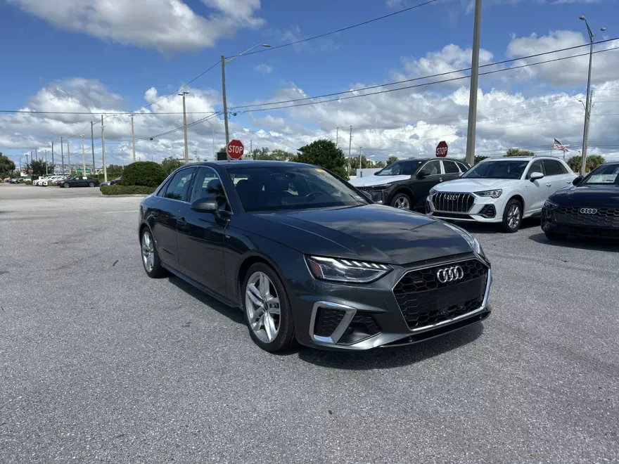 2024 Audi A4 S line Premium Plus 45 TFSI Quattro photo 1