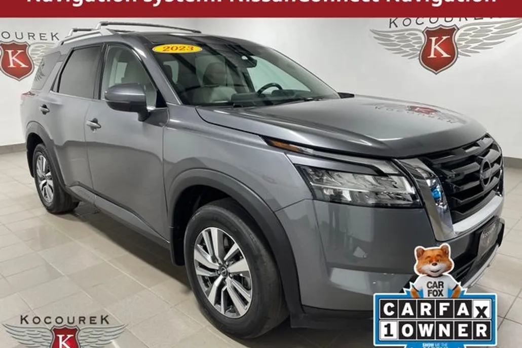 2023 Nissan Pathfinder SL photo 1