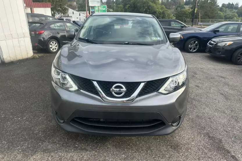 2017 Nissan Rogue Sport SL photo 1