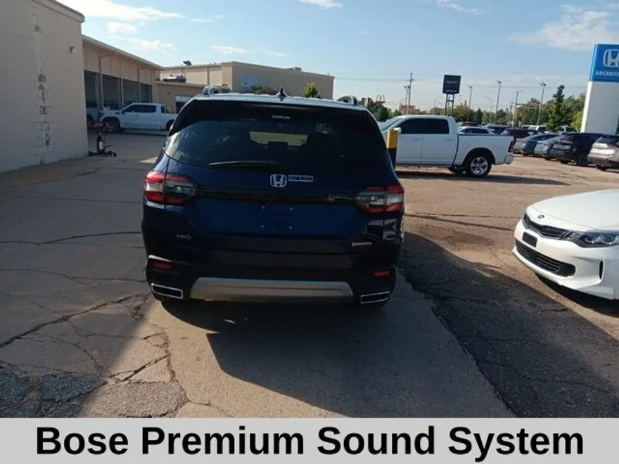 2025 Honda Pilot Touring photo 1